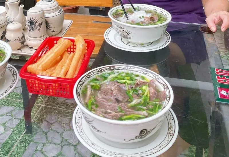 Phở Gà Nguyệt